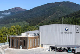 Winoa eröffnet in Balmaseda (Spanien) das weltweit umweltfreundlichste Strahlmittelwerk. 